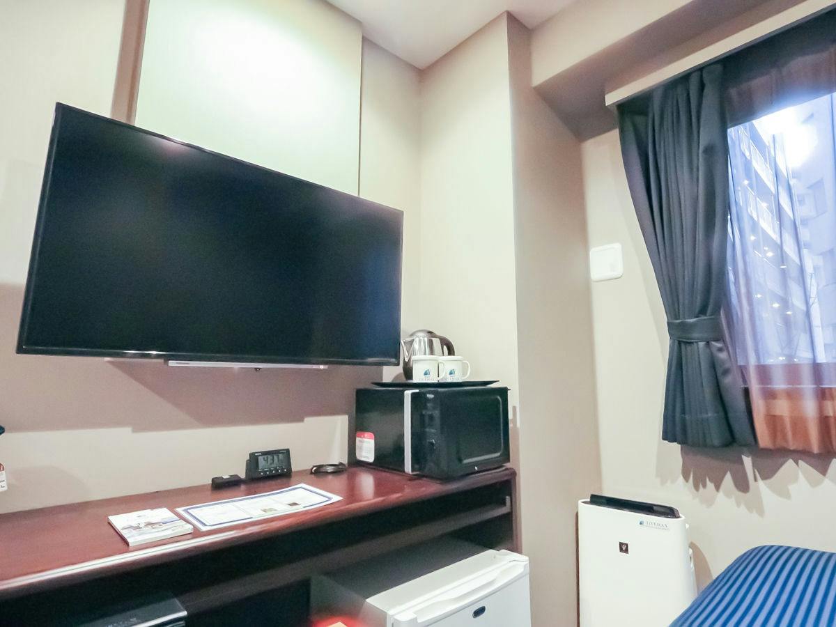 Hotel Livemax Yokohama Station West Exit