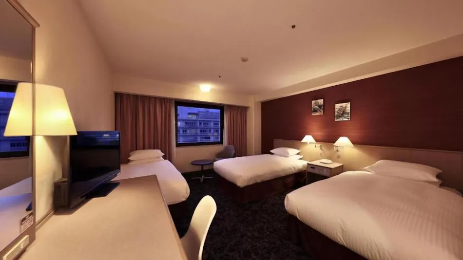 Minami Senri Crystal Hotel