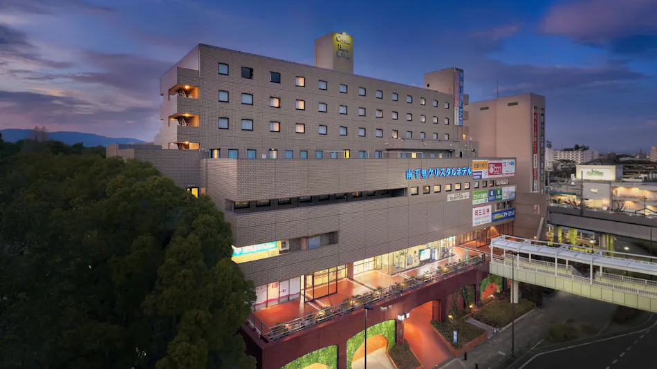 Minami Senri Crystal Hotel