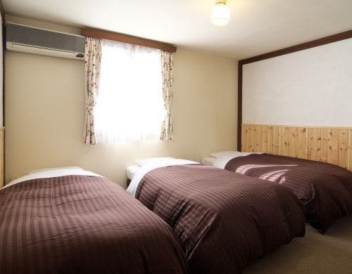 洋室トリプルルーム