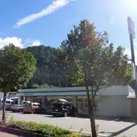 บริเวณใกล้เคียง: ร้านสะดวกซื้อ