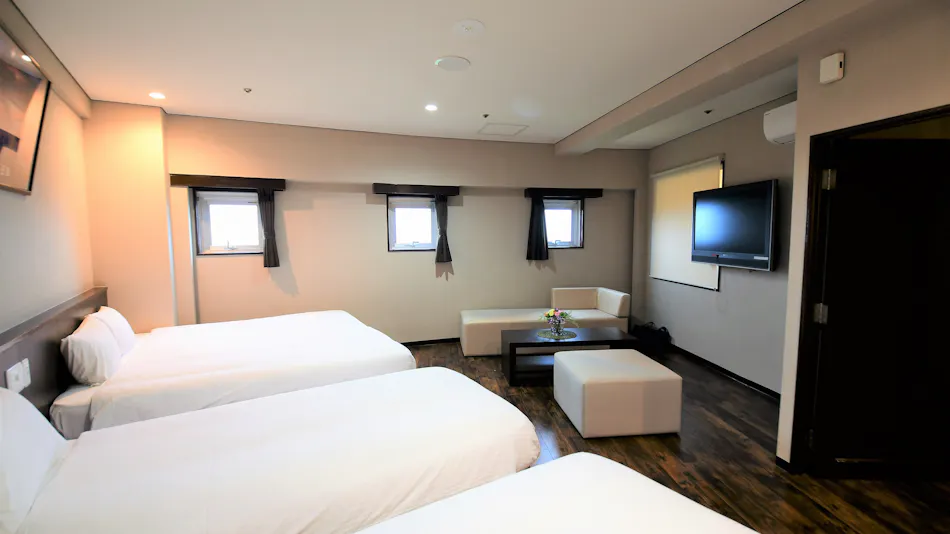 Laikam Crystal Hotel