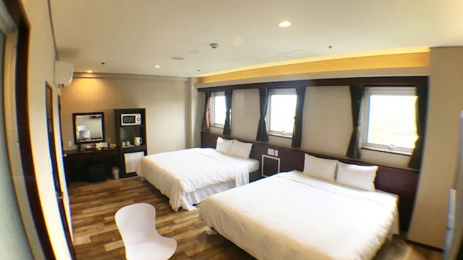 Laikam Crystal Hotel