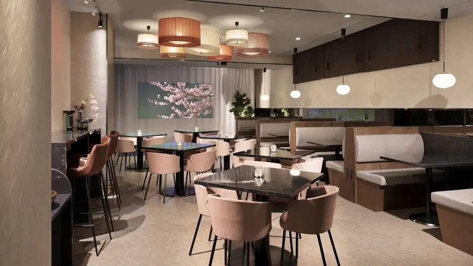 Kuromon Crystal Hotel