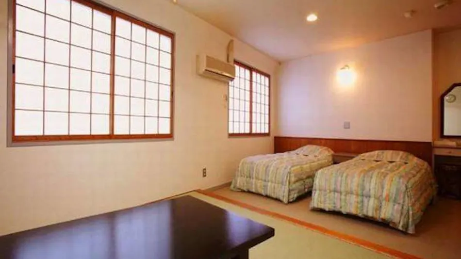 Petit Hotel Yubara Resort