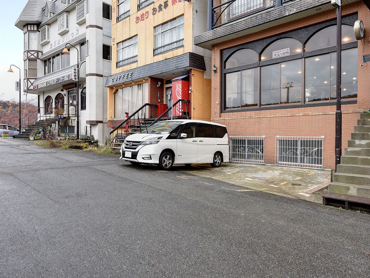 Eksterior bangunan kami