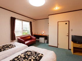 カントリーイン麓舎　