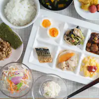 Sarapan prasmanan sehat yang disediakan setiap hari.