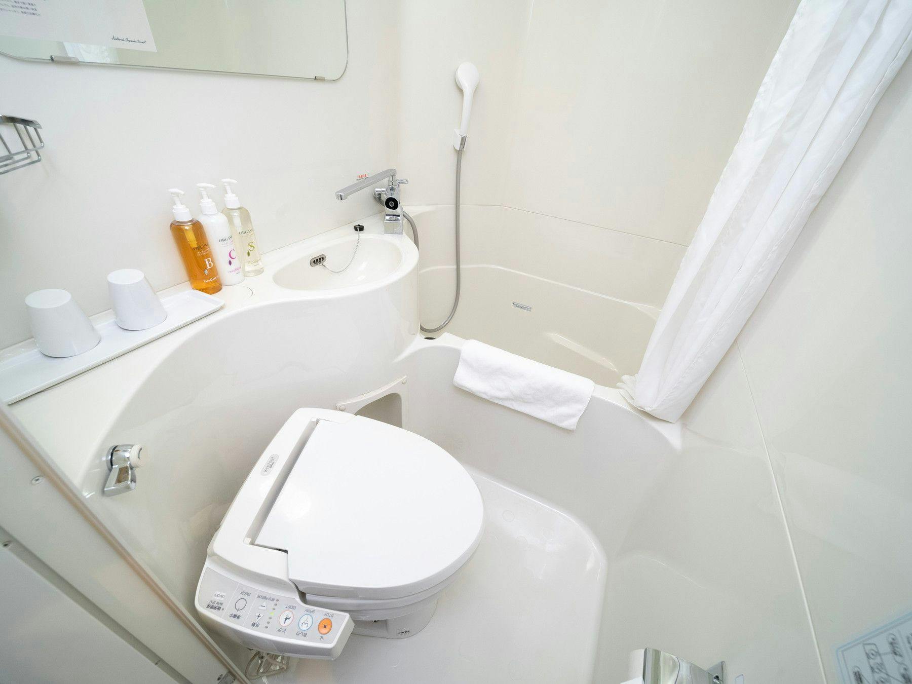 Semua kamar dilengkapi dengan unit kamar mandi.