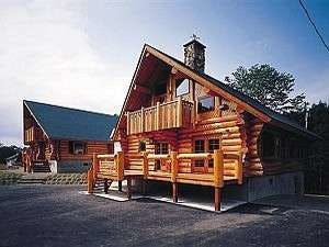 森のログホテル　カムループス&nbsp;施設全景