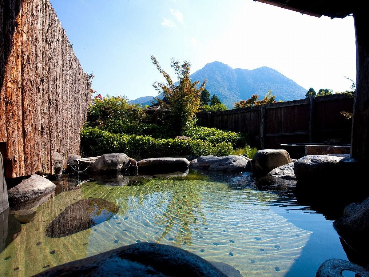 บ่อน้ำร้อนกลางแจ้งแยกชายหญิง