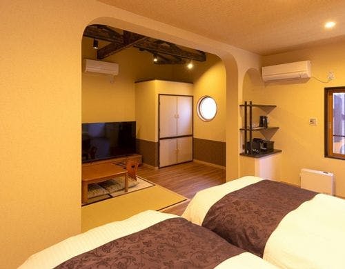 由布岳を望む1間和洋室