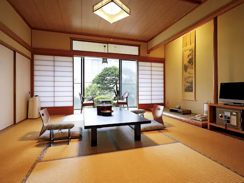 Kamar gaya Jepang 10 tatami (contoh)