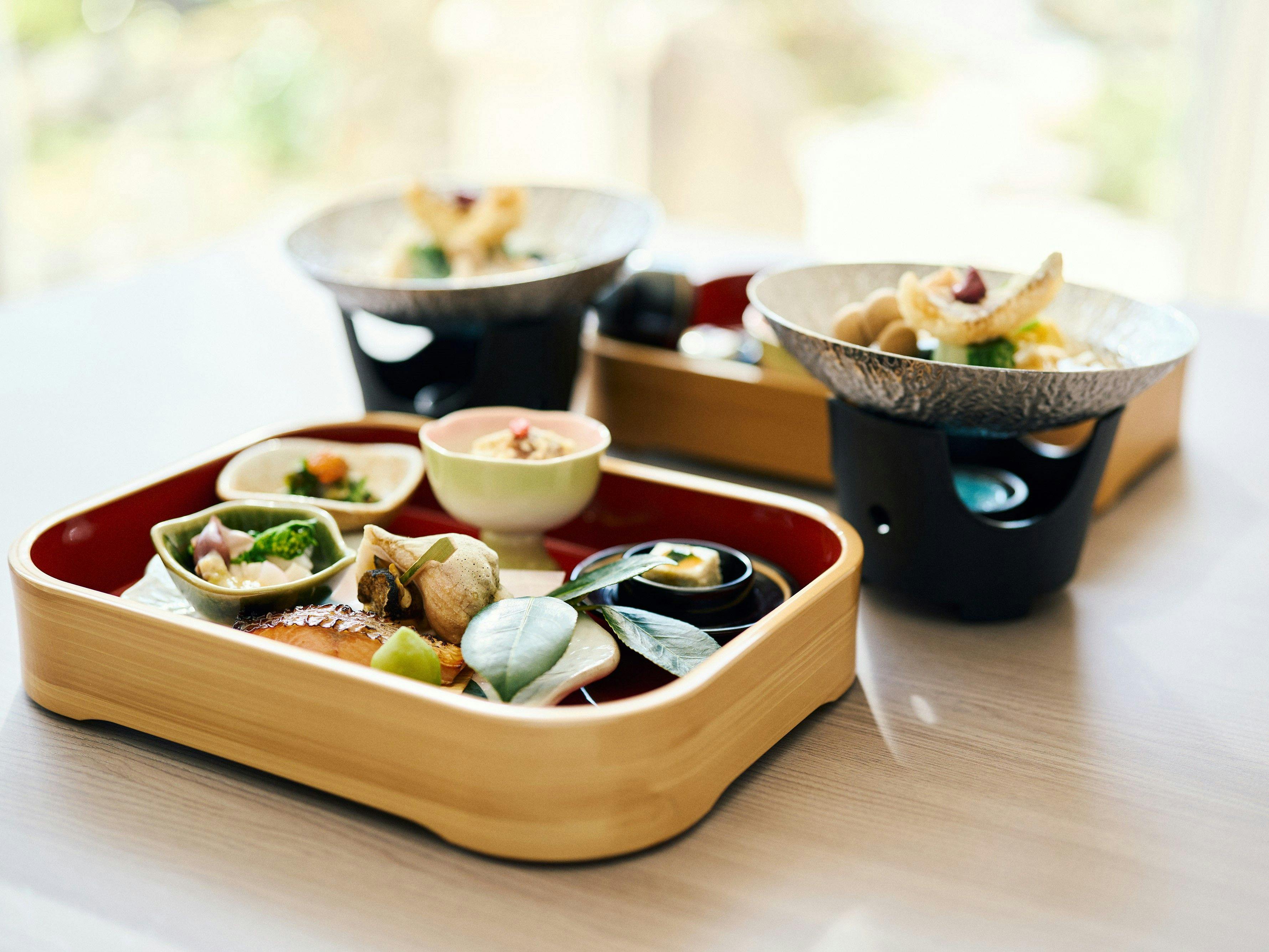 Tsukibikan: A 400-Year-Old Inn with Its Own Hot Spring, Associated with Shiko Munakata