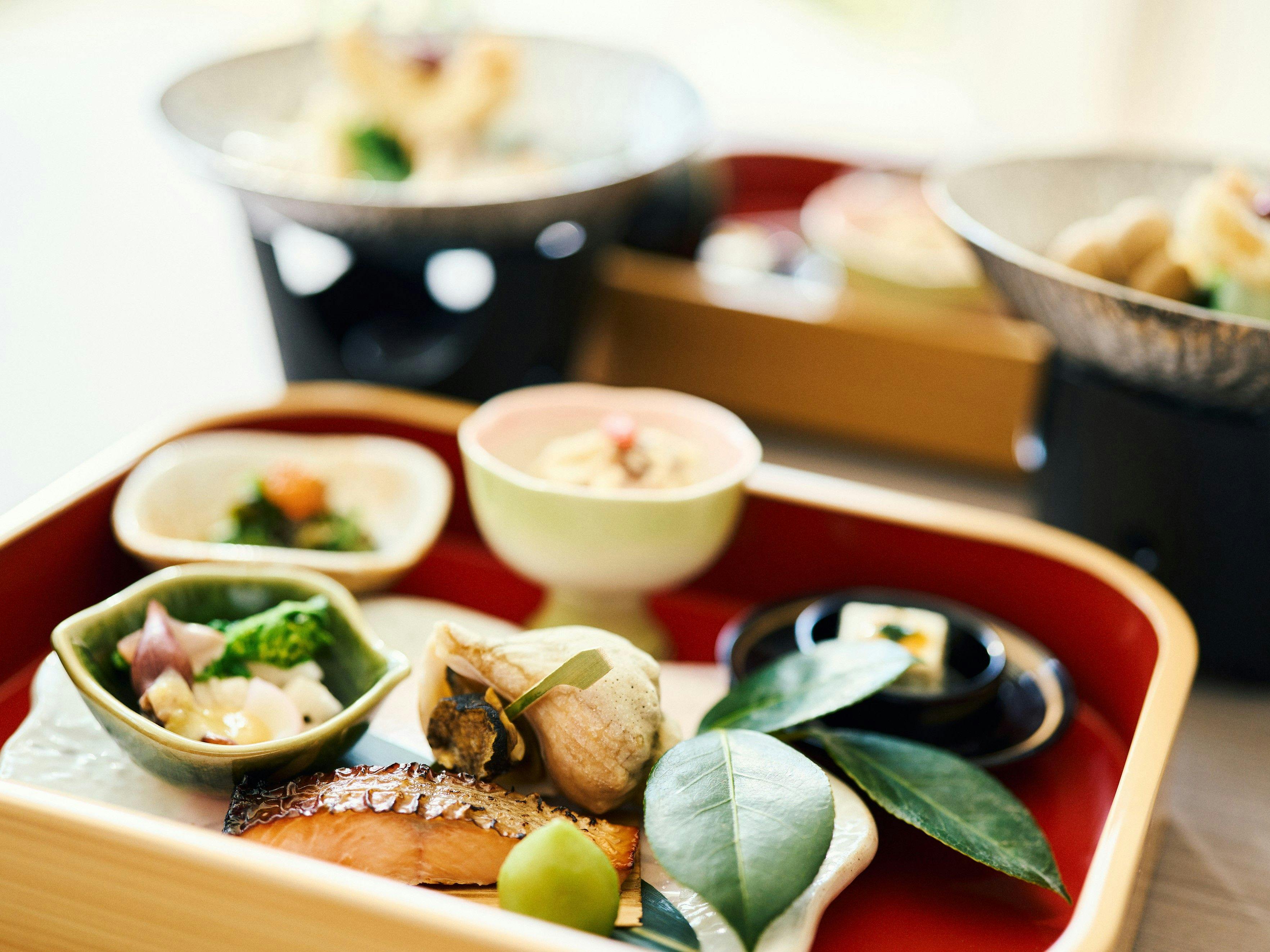 Tsukibikan: A 400-Year-Old Inn with Its Own Hot Spring, Associated with Shiko Munakata