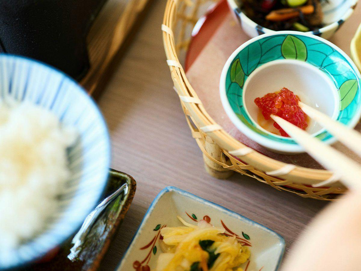 Tsukibikan: A 400-Year-Old Inn with Its Own Hot Spring, Associated with Shiko Munakata