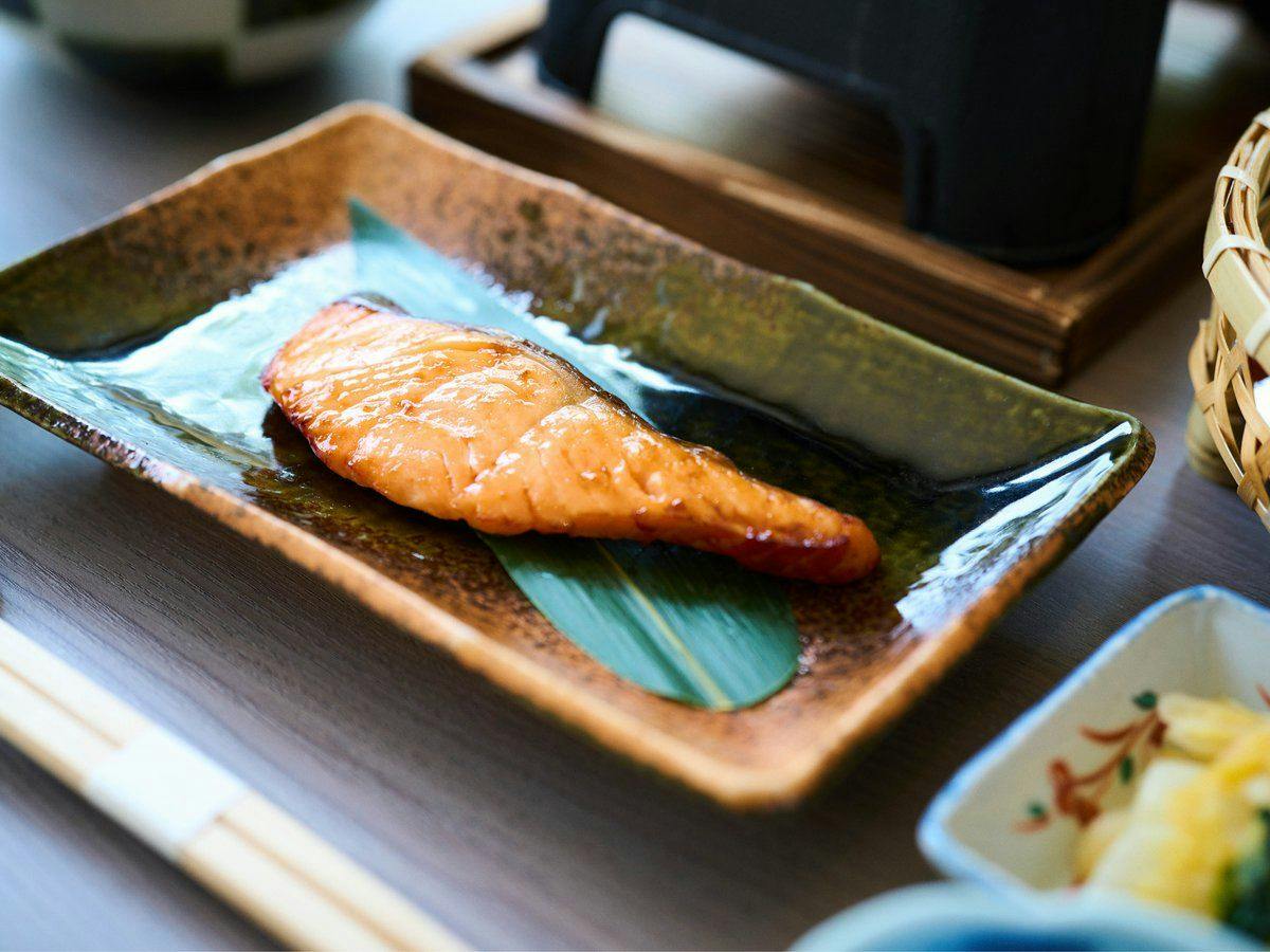 Tsukibikan: A 400-Year-Old Inn with Its Own Hot Spring, Associated with Shiko Munakata