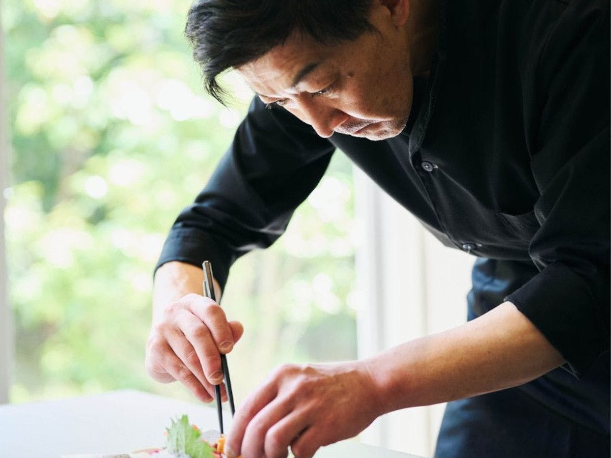 Tsukibikan: A 400-Year-Old Inn with Its Own Hot Spring, Associated with Shiko Munakata