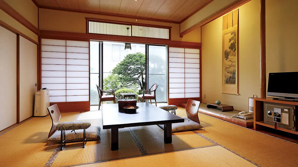 Tsukibikan: A 400-Year-Old Inn with Its Own Hot Spring, Associated with Shiko Munakata