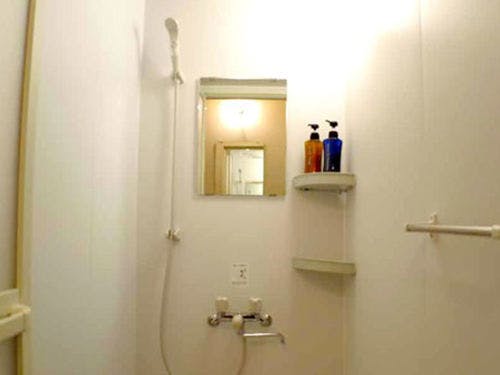 *シャワーブース