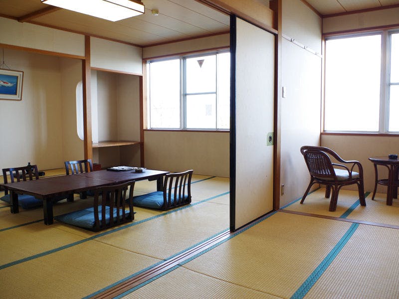 Ayaha Lakeside Hotel