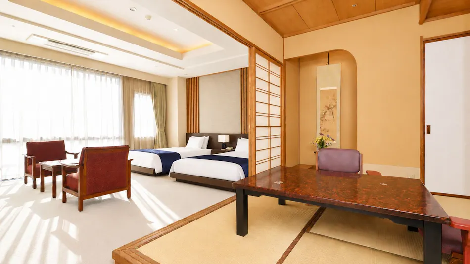 Yamashiro Onsen Miyabi no Yado Kaga Hyakumangoku