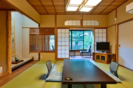 ห้องพัก-月