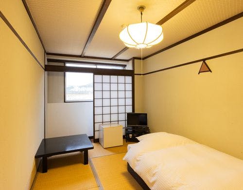 6畳シングルベッド＿バス・トイレ無し