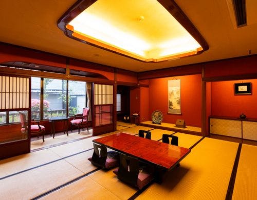 和室二間続き15畳+6畳