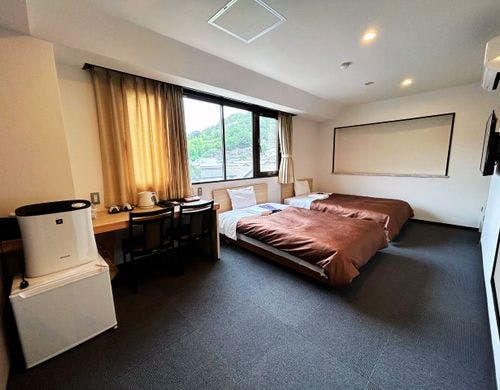 トイレとお風呂がセパレートタイプです。