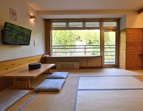 ◆山側和室6～8畳<BR>214～215号室