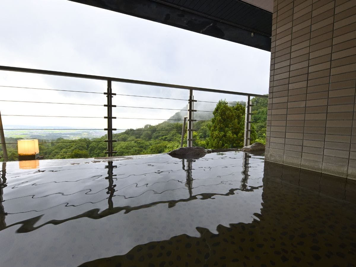 ◆ออนเซ็นแบบบริการตนเอง◆ ห้องอาบน้ำรวมกลางแจ้ง (สำหรับผู้หญิง)