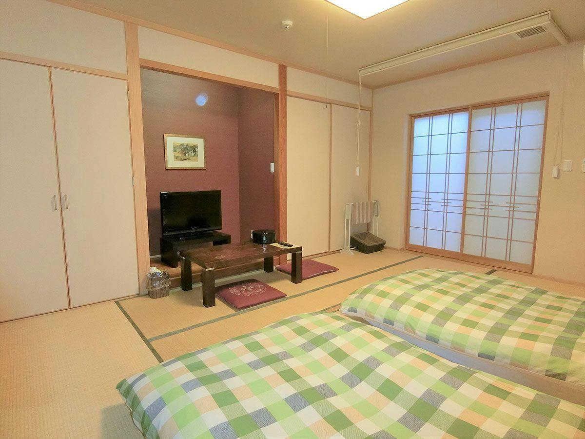 Minshuku Inn Miyazaki Yuraku-an