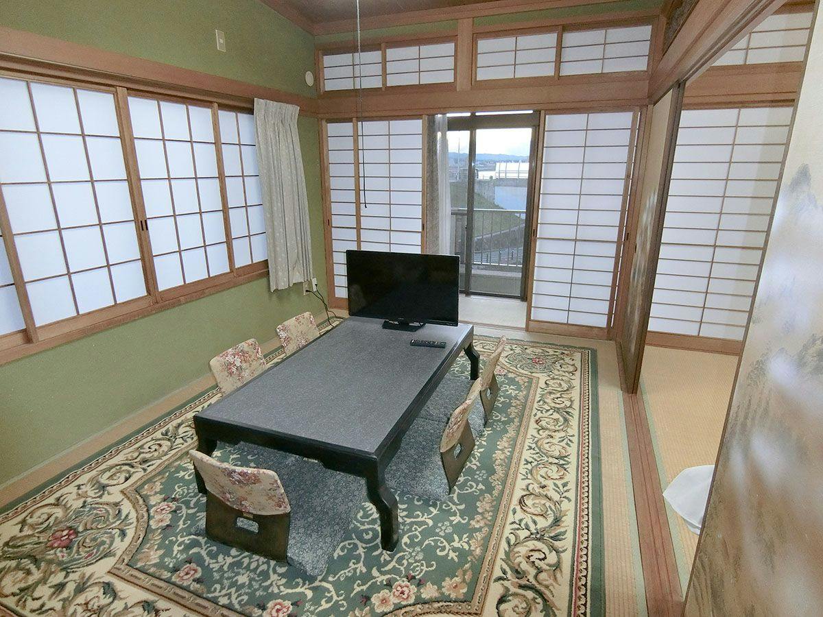 Minshuku Inn Miyazaki Yuraku-an