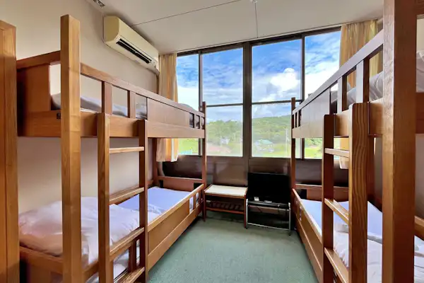 【ฝั่งภูเขา】ห้องพักเตียงสองชั้น พักได้สูงสุด 4 ท่าน