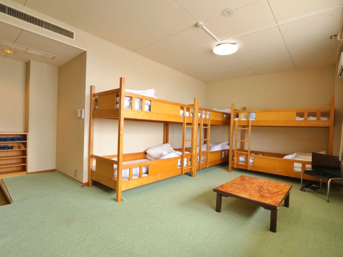 【ฝั่งภูเขา】ห้องพักเตียงสองชั้น พักได้สูงสุด 6 ท่าน