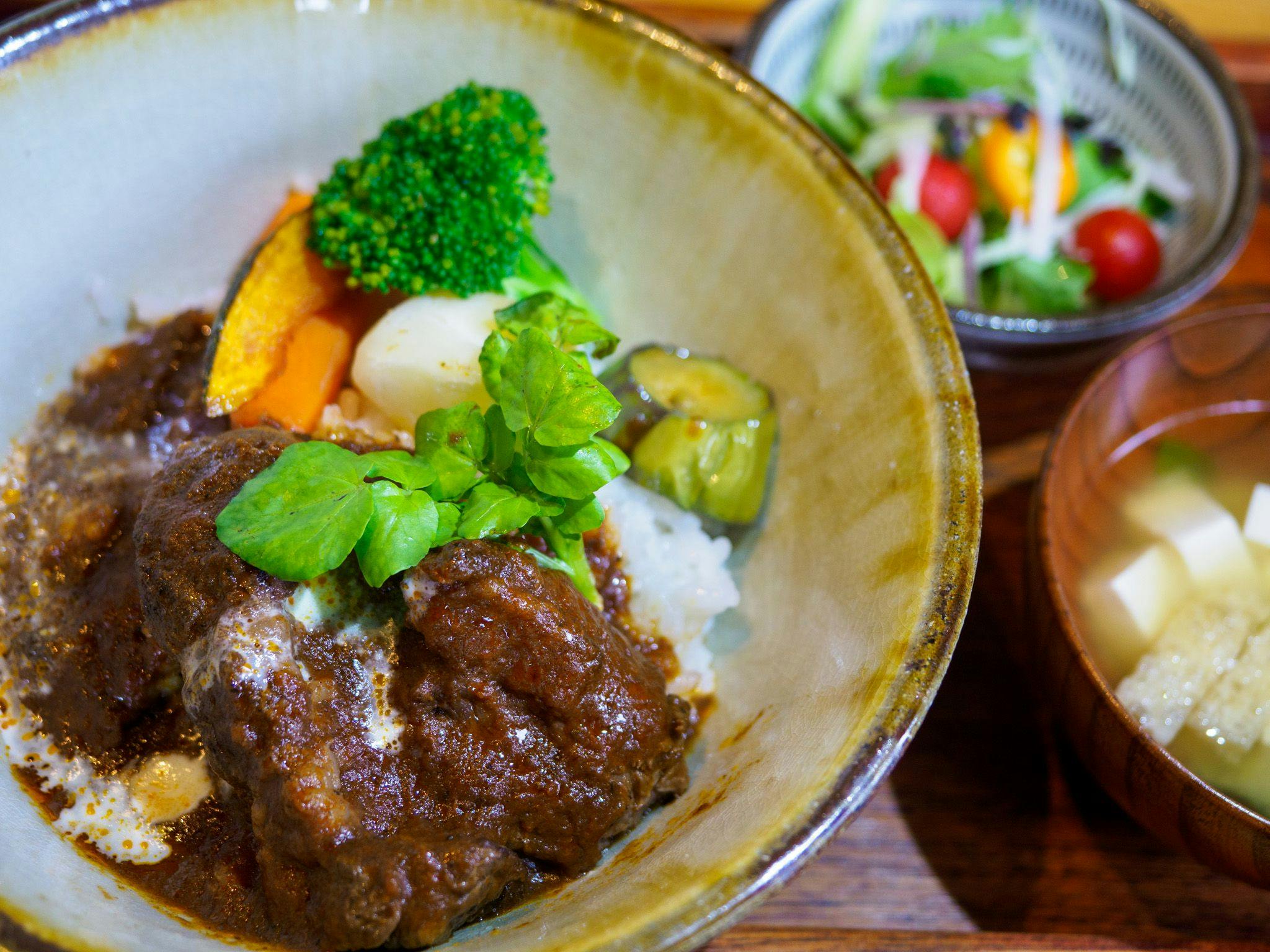 ข้าวหน้าเนื้อสตูว์