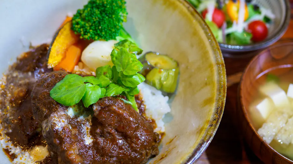 Detached Inn Nonbiri Papa