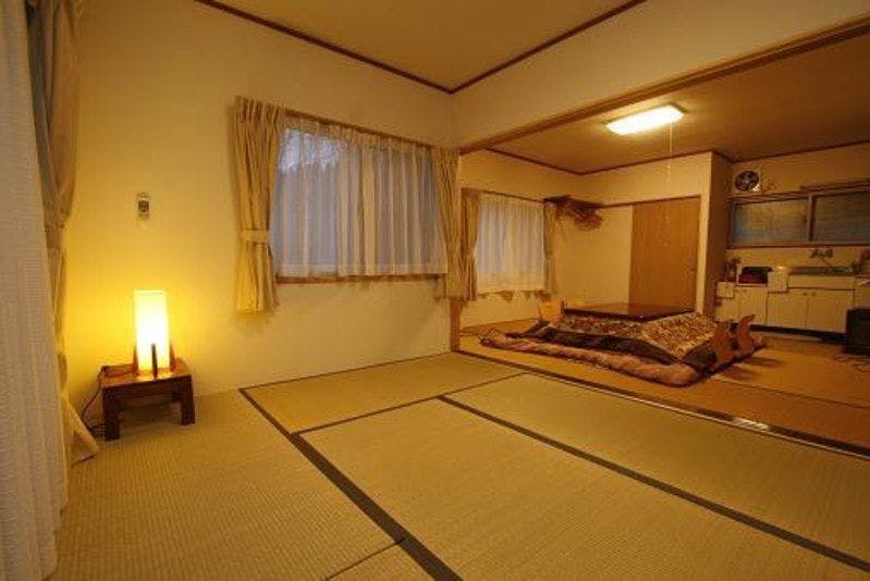 Detached Inn Nonbiri Papa