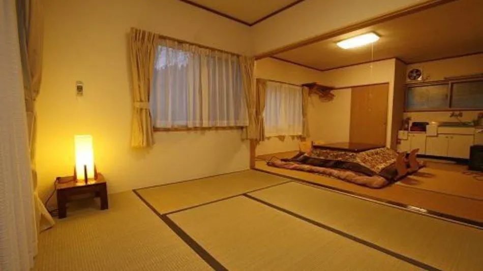 Detached Inn Nonbiri Papa