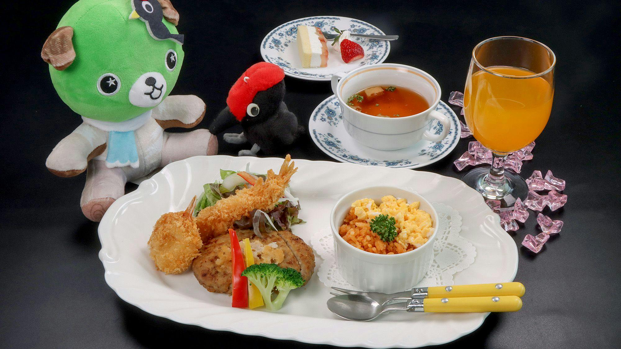 #幼児夕食 家族全員でお食事時間を満喫♪