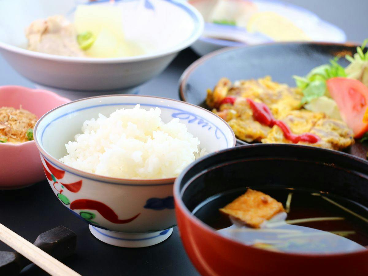 ＜夕食一例＞