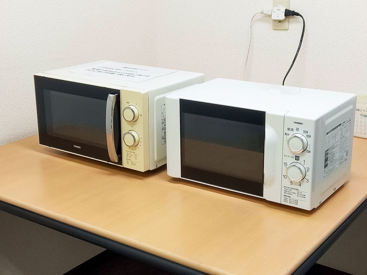 ・Dilengkapi dengan microwave yang dapat digunakan bebas oleh tamu akomodasi