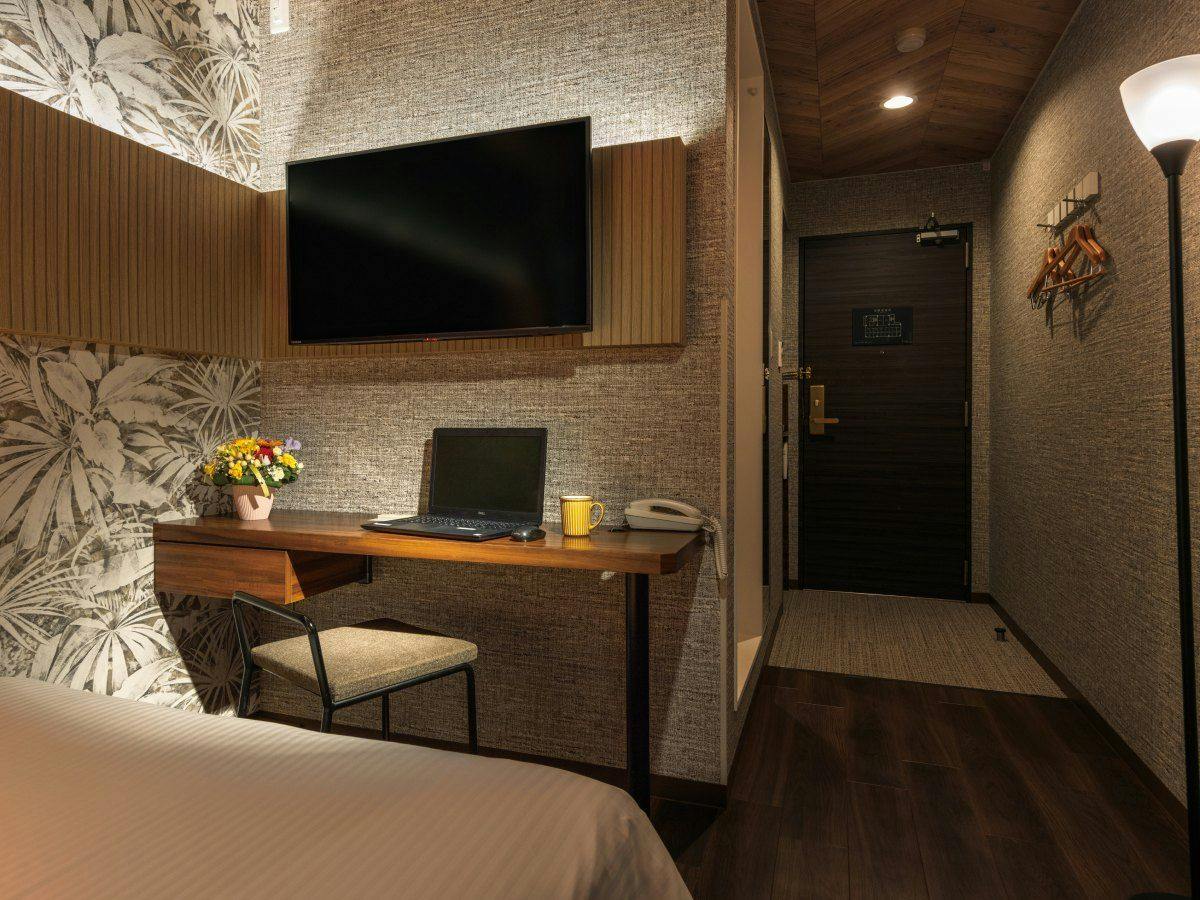 Tokai City Hotel