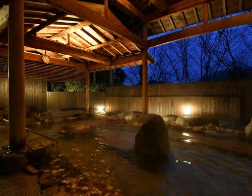 庭園露天風呂【ほたるの湯（男湯）】