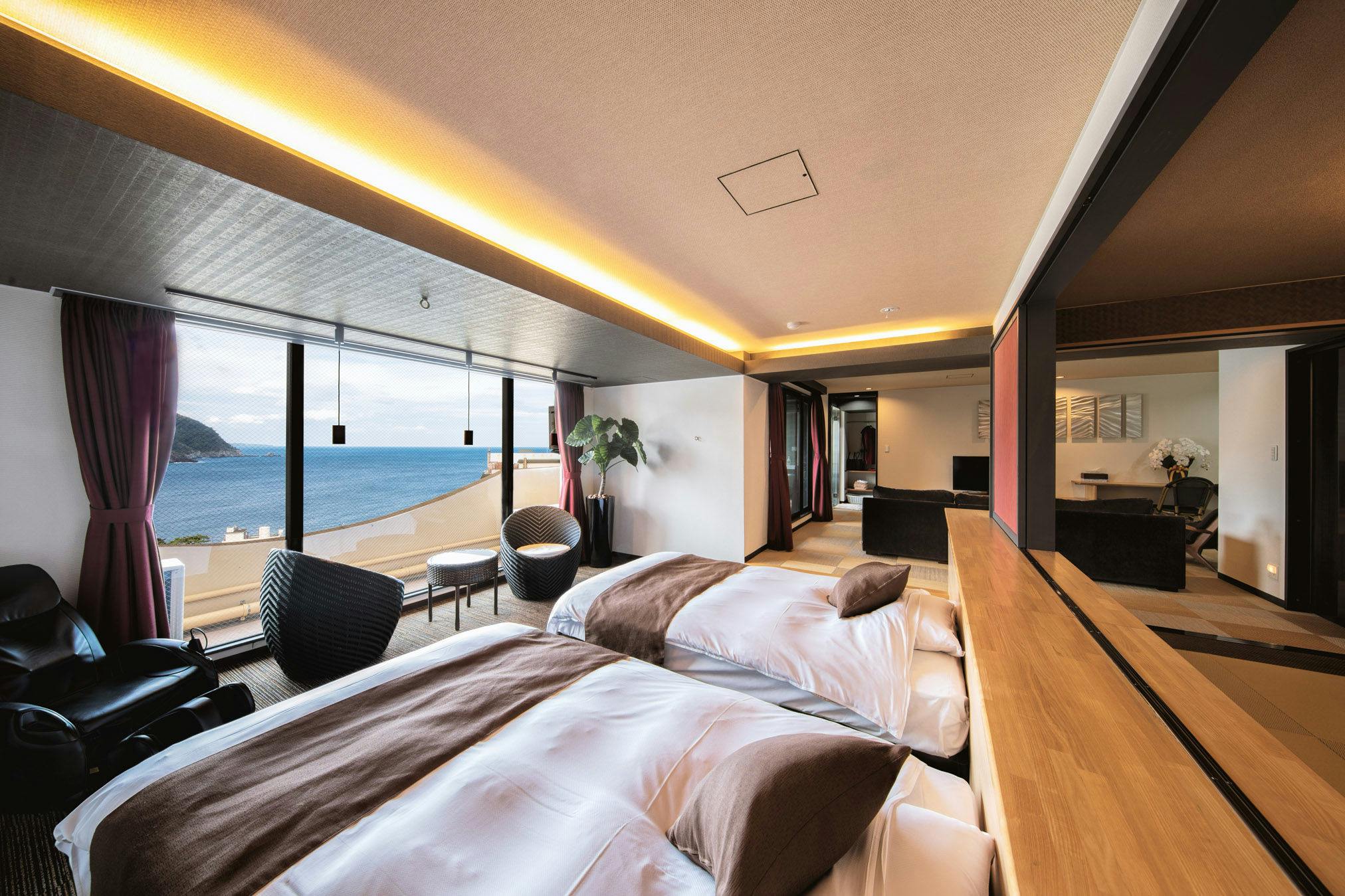 ห้องสวีท DX ชั้นบนสุด (พร้อมอ่างอาบน้ำกลางแจ้ง)