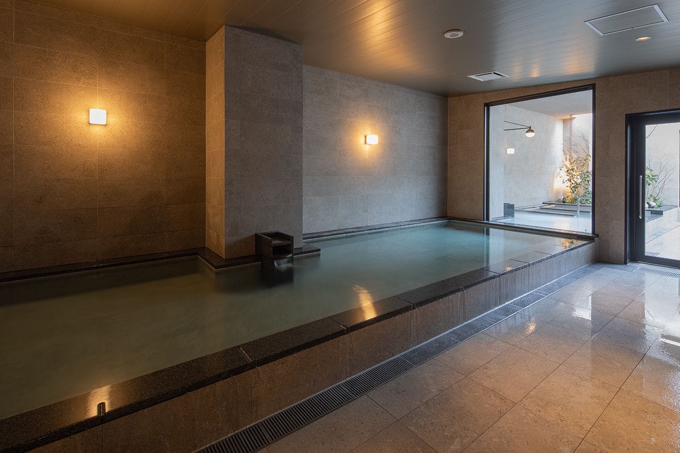 ห้องอาบน้ำสาธารณะ