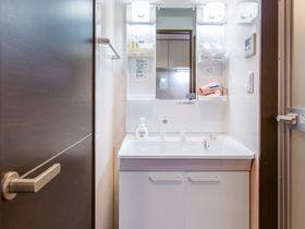 Ｅｍｉ　Ｆｕｌｌ　Ｒｅｓｏｒｔ