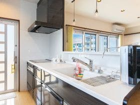 Ｅｍｉ　Ｆｕｌｌ　Ｒｅｓｏｒｔ