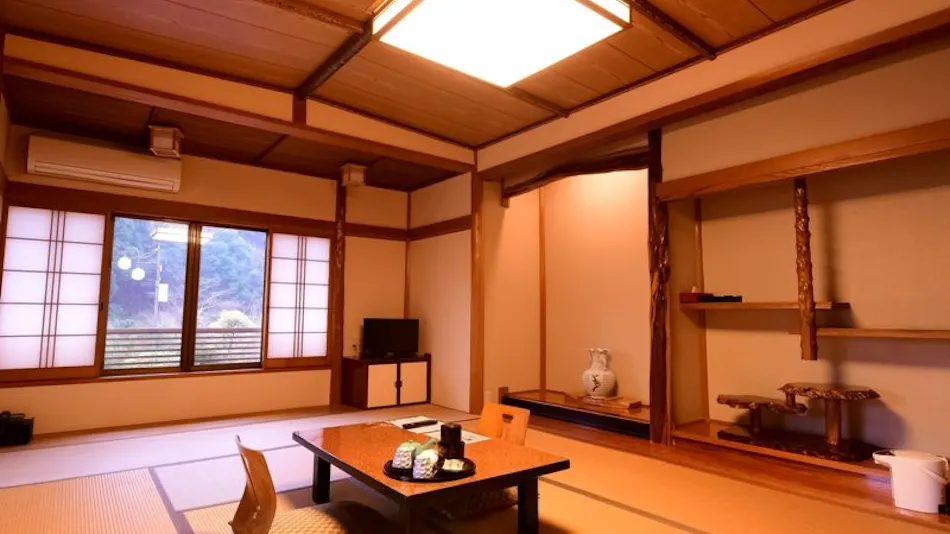 Yoro Keikoku Onsenkyo Ryokan Kiyomoto